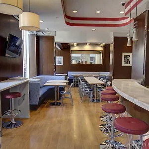 Hotel Fairfield By Marriott Manhattan/financial District New York